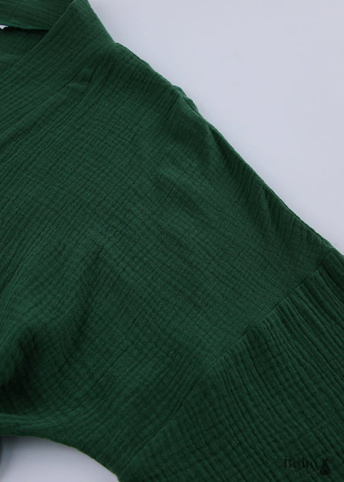 Pijama bohemio de algodón Emily en verde, marrón y gris.